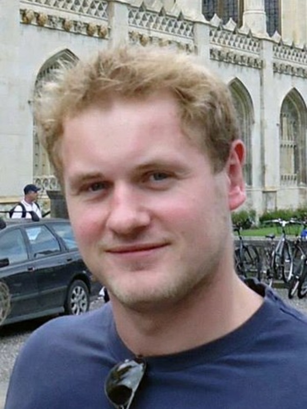  Andrew Hodgson